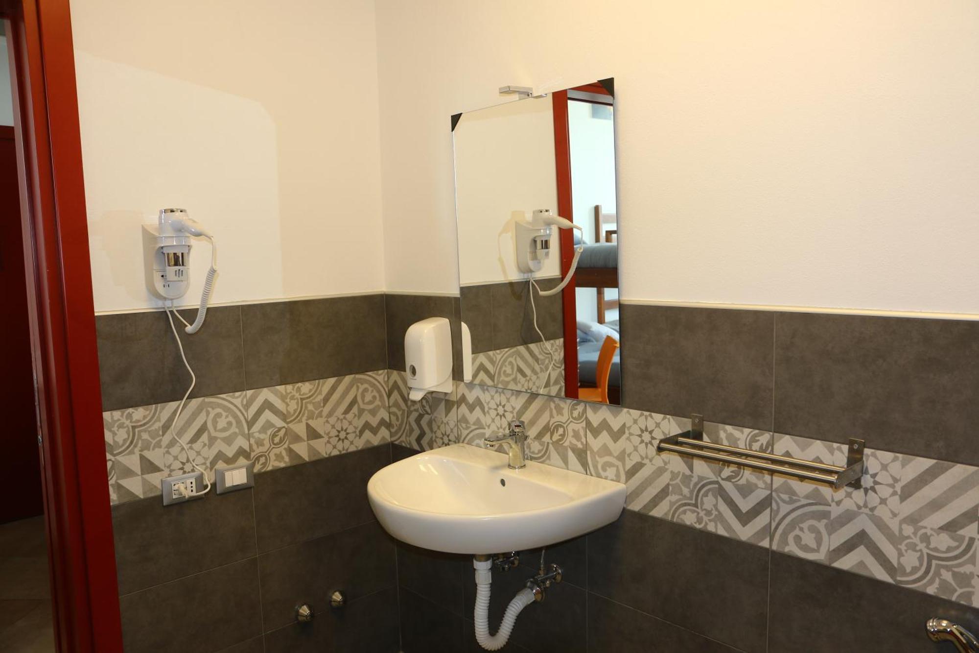 Student'S Hostel Parma Zewnętrze zdjęcie